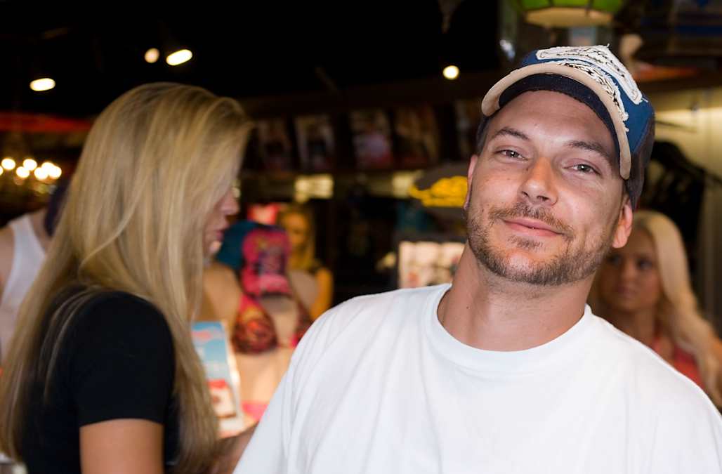 Kevin Federline is rapping again, and taking shots at Kanye West: Watch ...