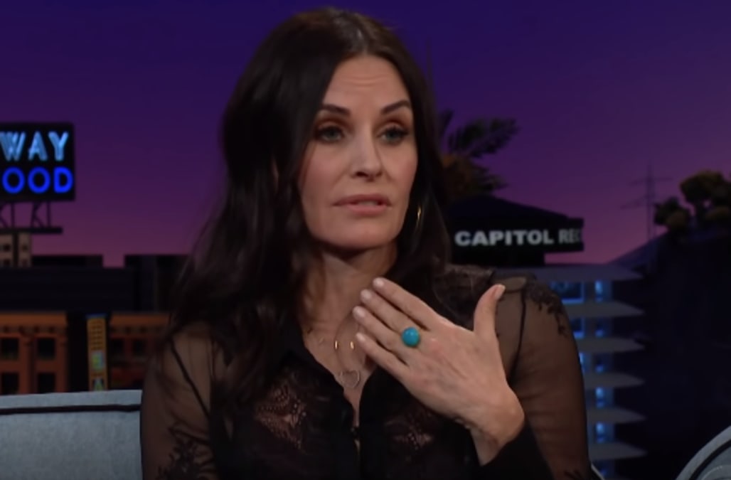 Jennifer Aniston And Courteney Cox Fucking - Courteney Cox tells the story of losing her virginity at age 21