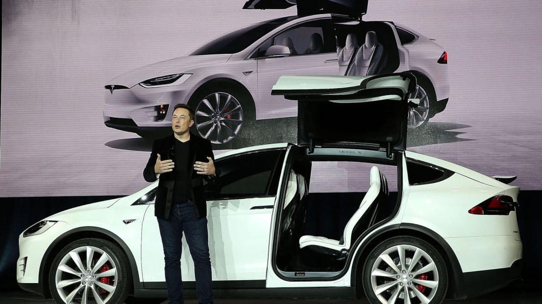 A year of Tesla price cuts and Musk distractions – Autoblog