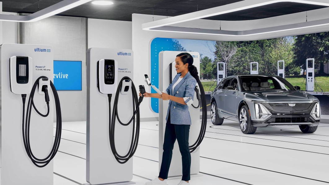 GM supports EV shoppers, owners by transforming an old Target into a call center – Autoblog