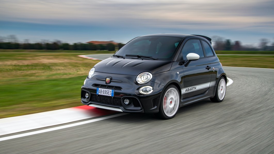 Fiat 500 Abarth appears in its fastest form yet
