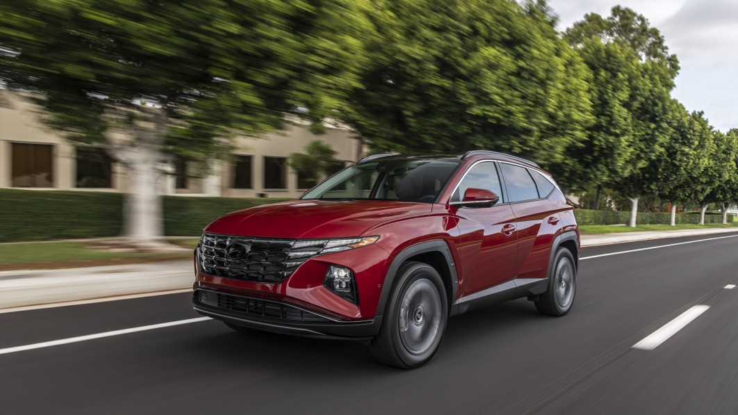 2022 Hyundai Tucson PHEV gets EPArated 33 miles of EV range