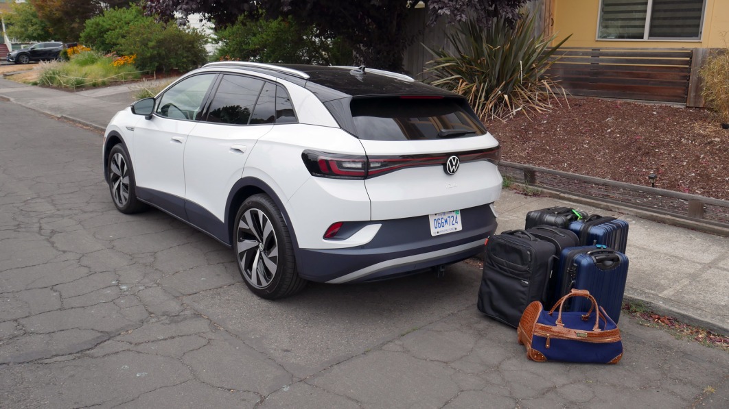 photo of 2021 Volkswagen ID.4 Luggage Test | Crossover skills image