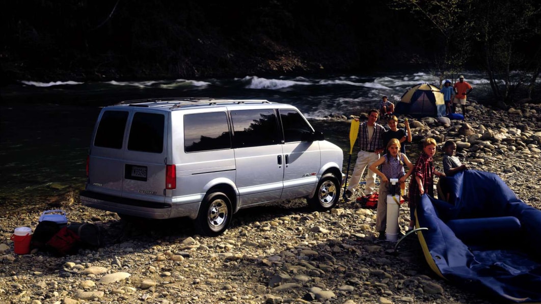 Chevrolet Astro Minivan: Models, Generations and Details | Autoblog
