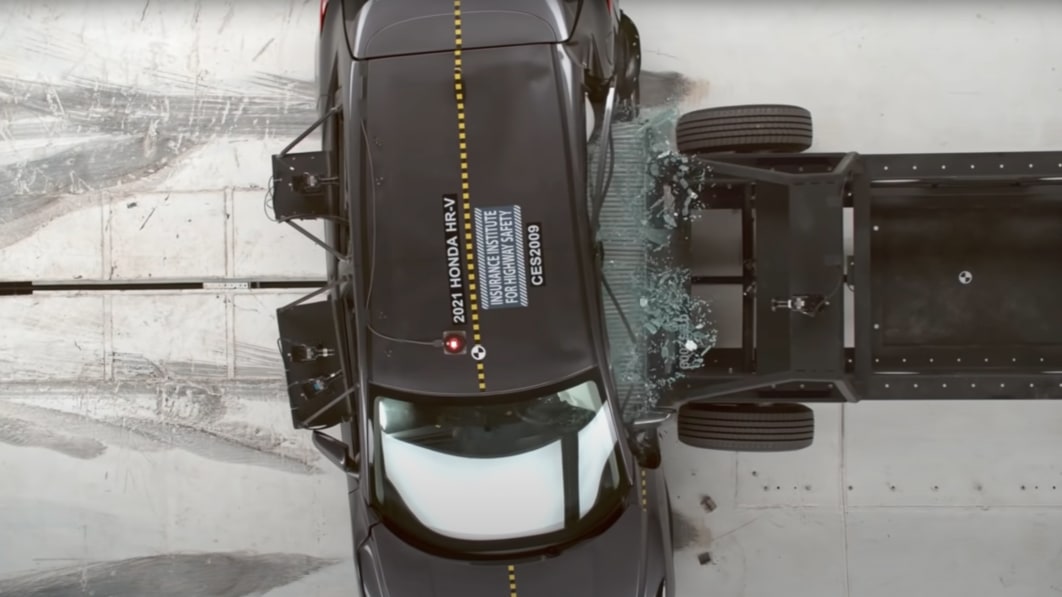 IIHS’ newest side-impact crash test poses challenge to most small SUVs
