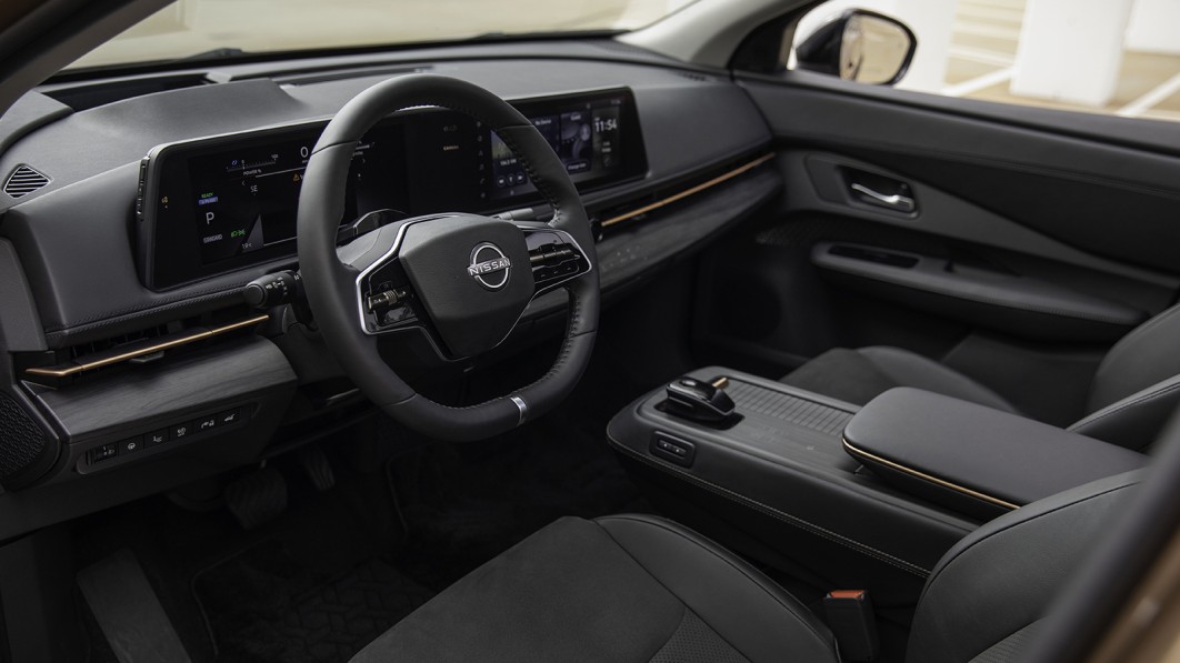 Nissan Ariya interior is a game changer for Nissan and EV SUVs€