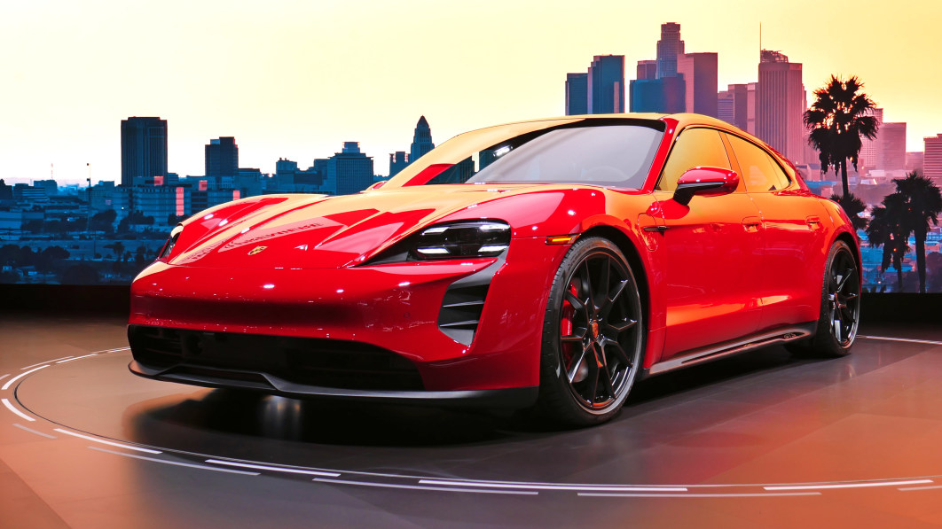 2022 Porsche Taycan GTS Sport Turismo als sexy Elektro-Kombi enthüllt€