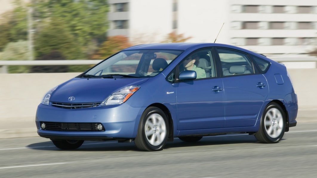 Catalytic converter thieves are targeting the 2004-2009 Toyota Prius€