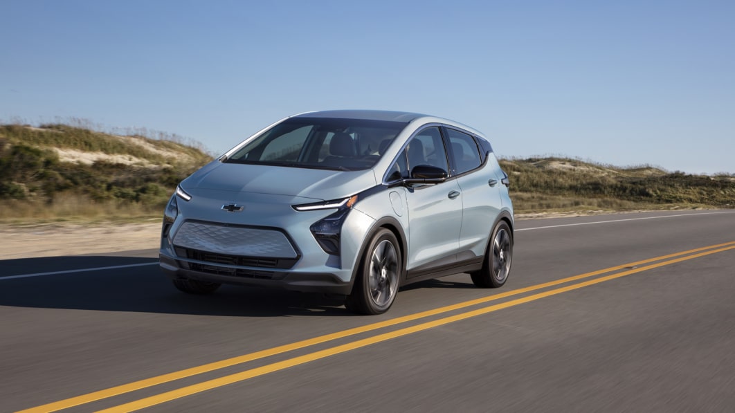 chevy bolts will window sticker attesting to battery fix