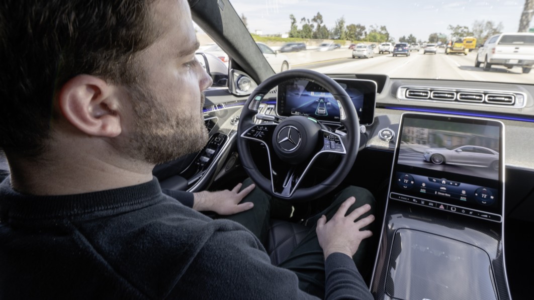 Der neue Mercedes Drive Pilot fordert Tesla mit Level-3-Technik heraus