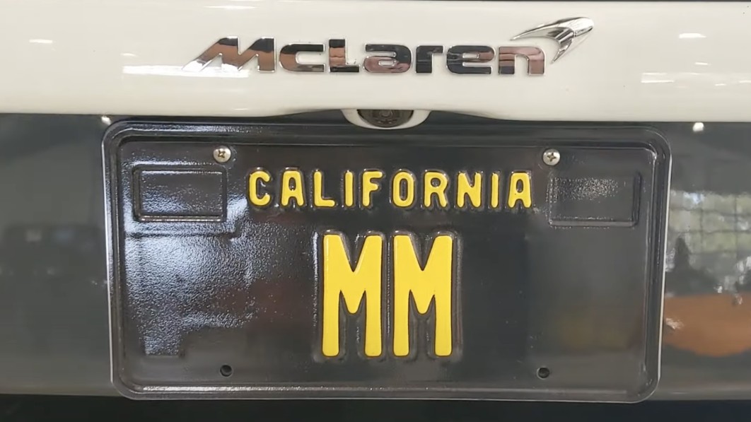 Sie können ein kalifornisches "MM"-Kennzeichen für 20.000.000 Dollar kaufen.