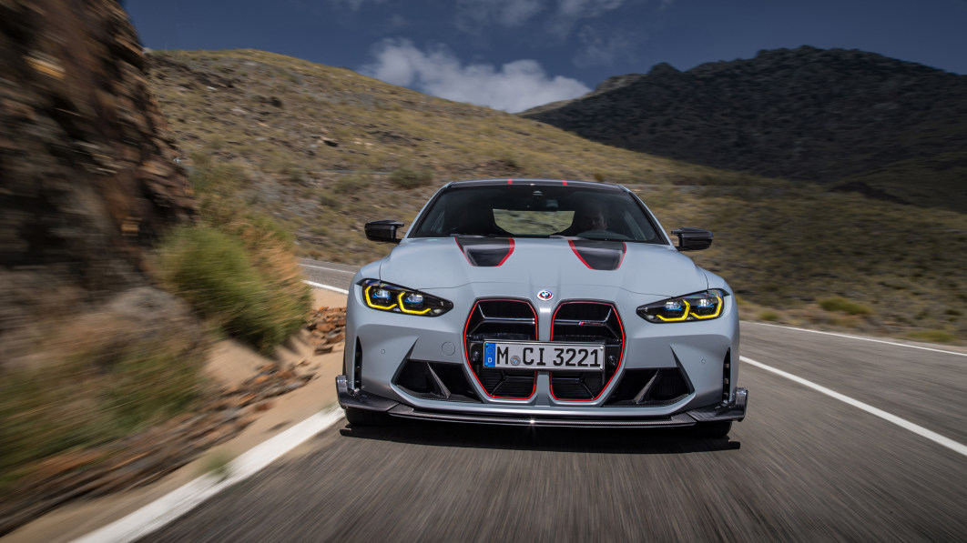BMW M4 CSL: more power, less weight, fewer seats, smaller grille