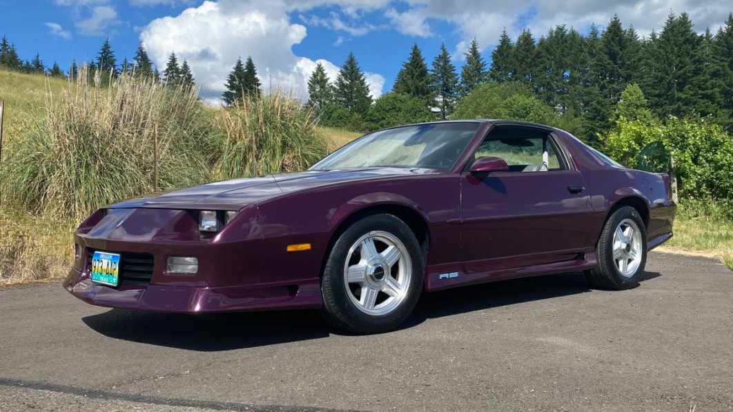 Totally rad ’92 Camaro in Purple Haze has only 25,000 miles