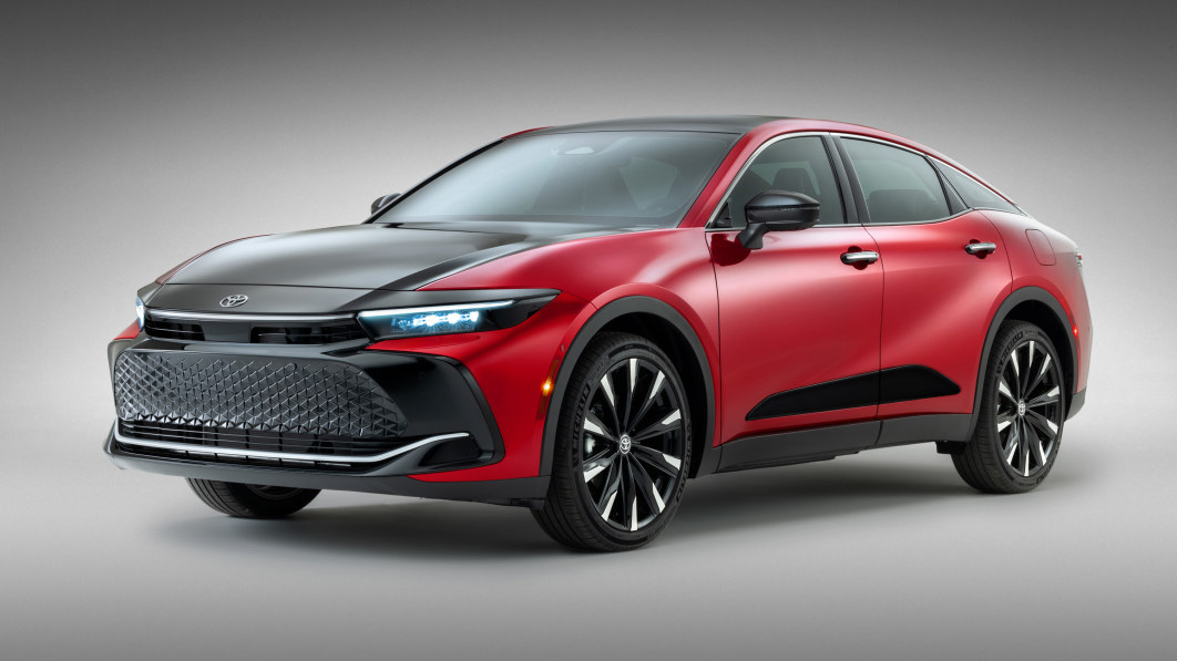 2023 Toyota Crown enthüllt - ein alter Name in einer neuen Karosserie