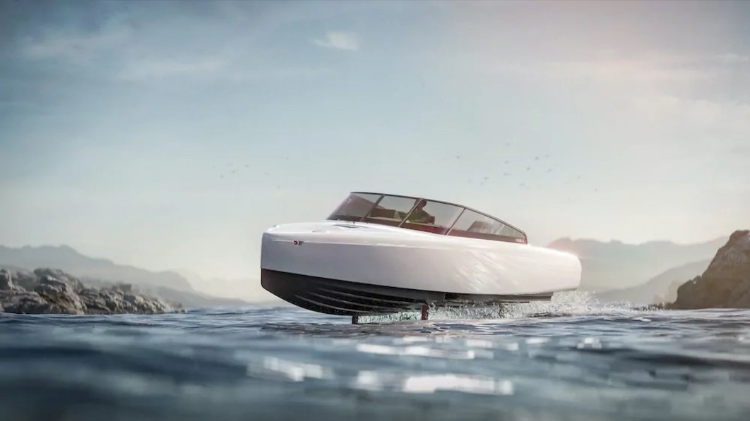 Polestar to provide batteries, chargers for electric hydrofoil boats