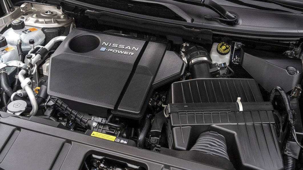 Nissan X-Trail tiene motores híbridos que queremos en Rogue