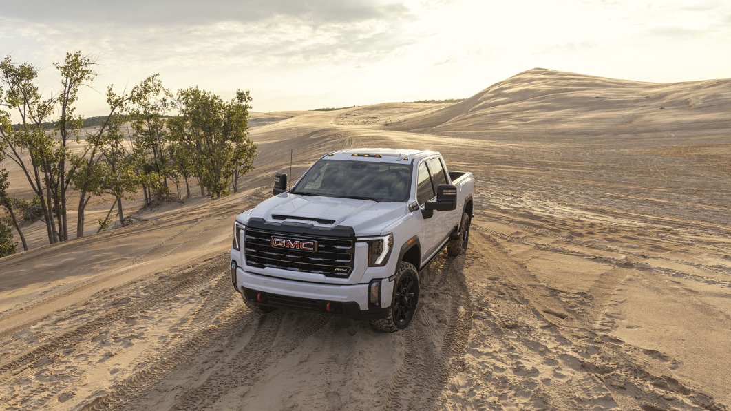2024 GMC Sierra HD gets new design and more powerful turbodiesel V8 | Autoblog