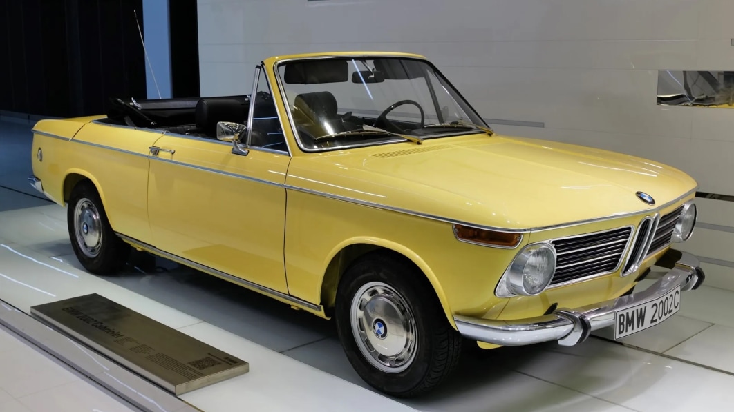 Uncommon BMW 2002 Cabriolet up for public sale in Munich