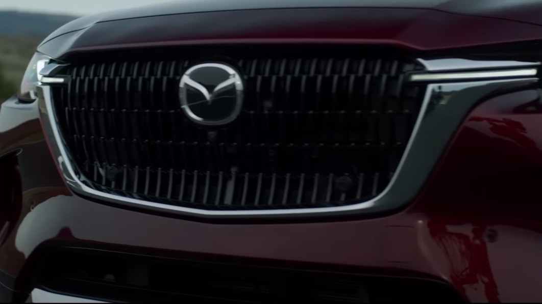 El Mazda CX-90 lanza otro adelanto, esta vez con partes interiores reveladas