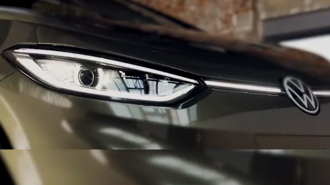 Volkswagen ID.3 headlight steps in the teaser limelight