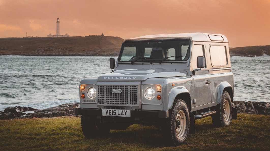 Land Rover Classic Defender Works V8 Islay Edition revealed, celebrates  Wilks and whiskey - Autoblog