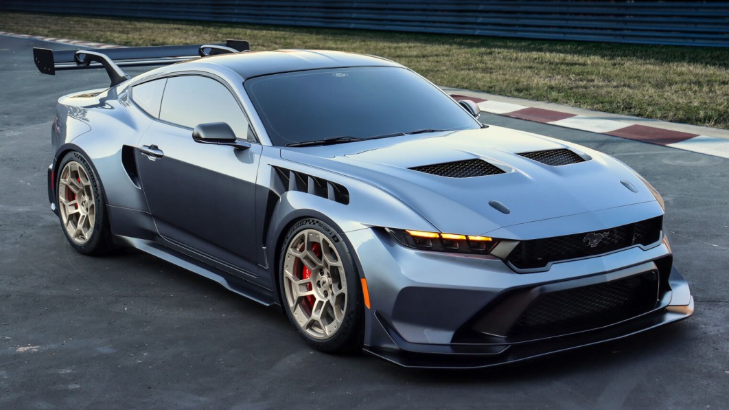 2025 Ford Mustang GTD revealed as a race car for the road — it costs