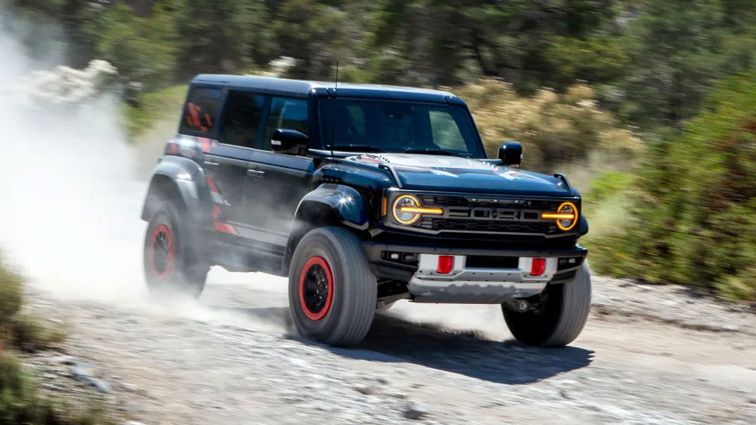 2024-ford-bronco-gets-priced-with-some-msrps-rising-by-240-to-2-625
