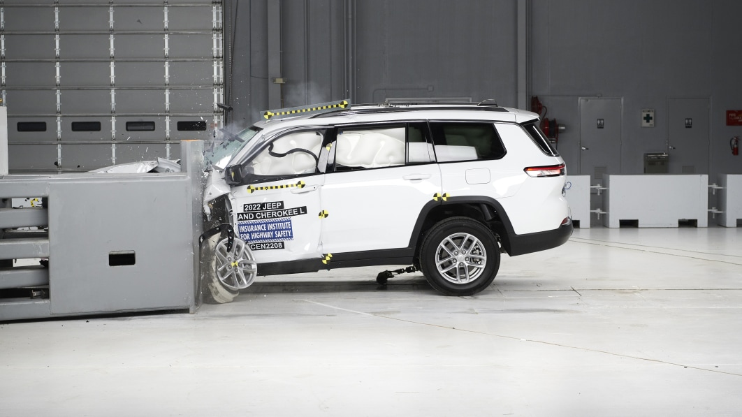 2023 Jeep Grand Cherokee, L earn IIHS Top Safety Pick+ nods - Autoblog
