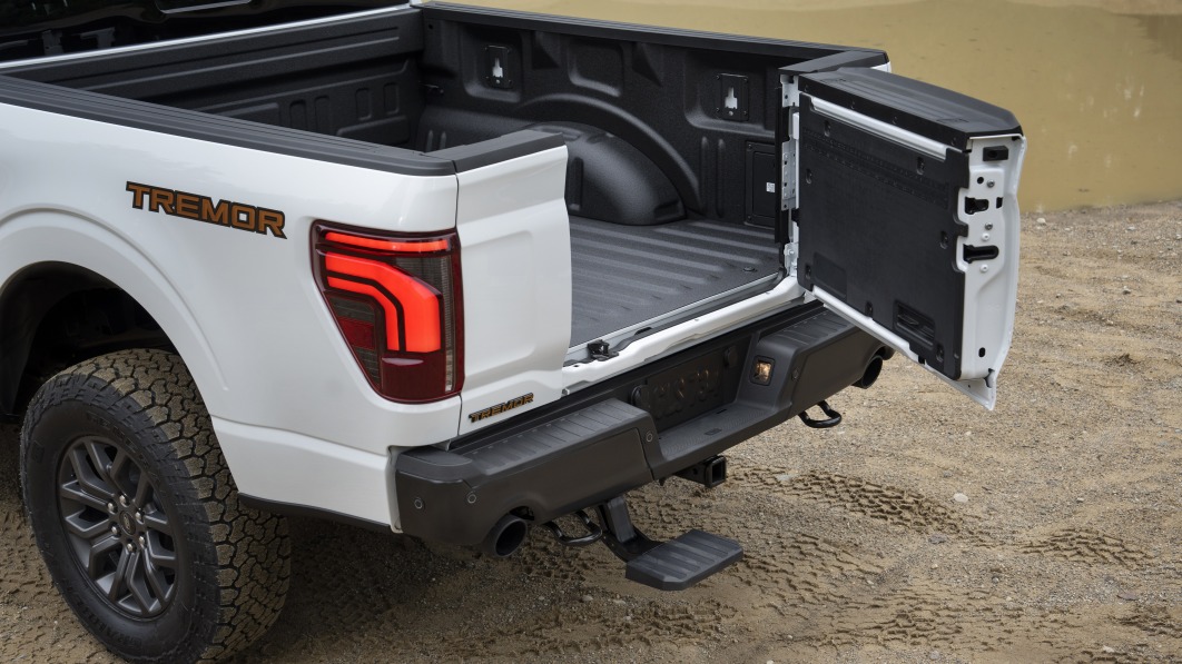 2024 Ford F-150's Pro Access Tailgate — how it works, what's cool about it  - Autoblog