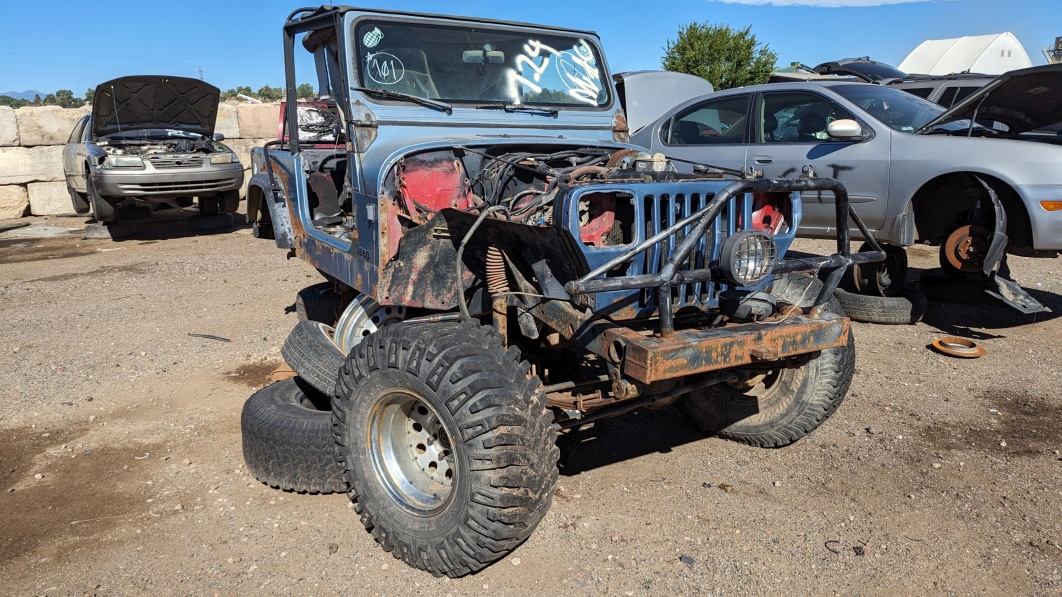 99-1993-Jeep-Wrangler-in-Colorado-junkyard-photo-by-Murilee-Martin.jpg