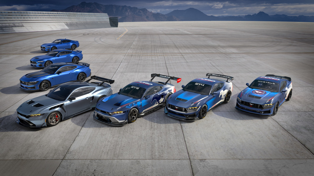 Mustang Family Photo1