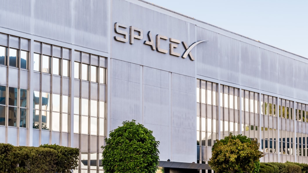 Elon Musk’s SpaceX fires workers over letter criticizing him