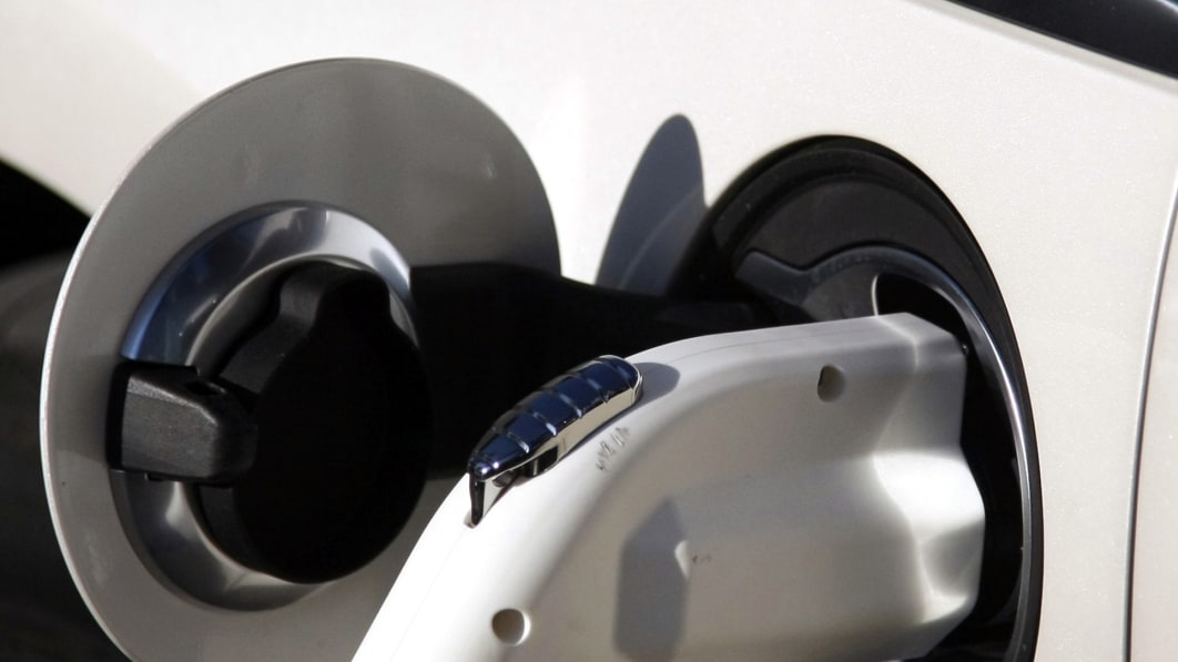 UK needs 10 times as many EV charge-points by 2030