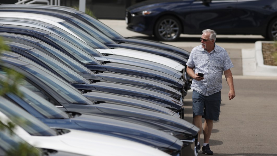 Jerry sammelt 75 Mio. $ bei einer Bewertung von 450 Mio. $ ein, um eine "Super-App" für den Autobesitz zu entwickeln