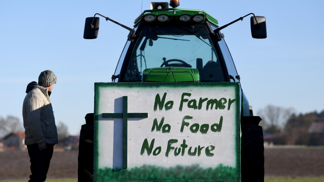 Landwirt verklagt VW wegen Klimawandel; deutsches Gericht hat Zweifel