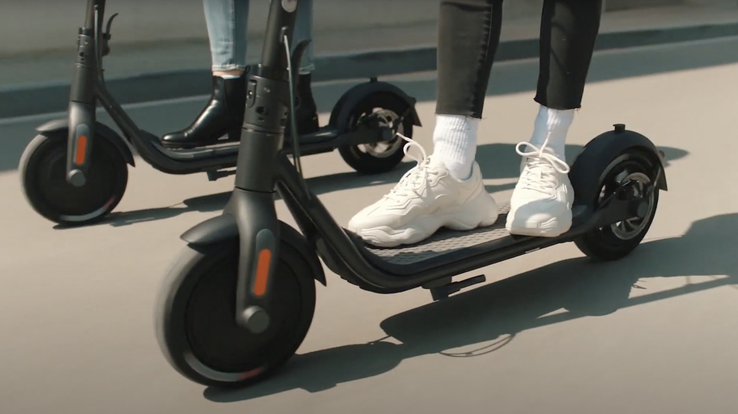 The wildly popular Segway Ninebot F30 electric scooter is currently on sale