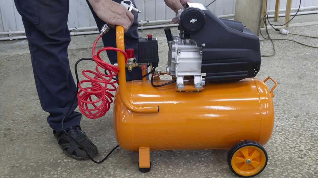 Testing 's Cheapest Air Compressor With A Tank - For