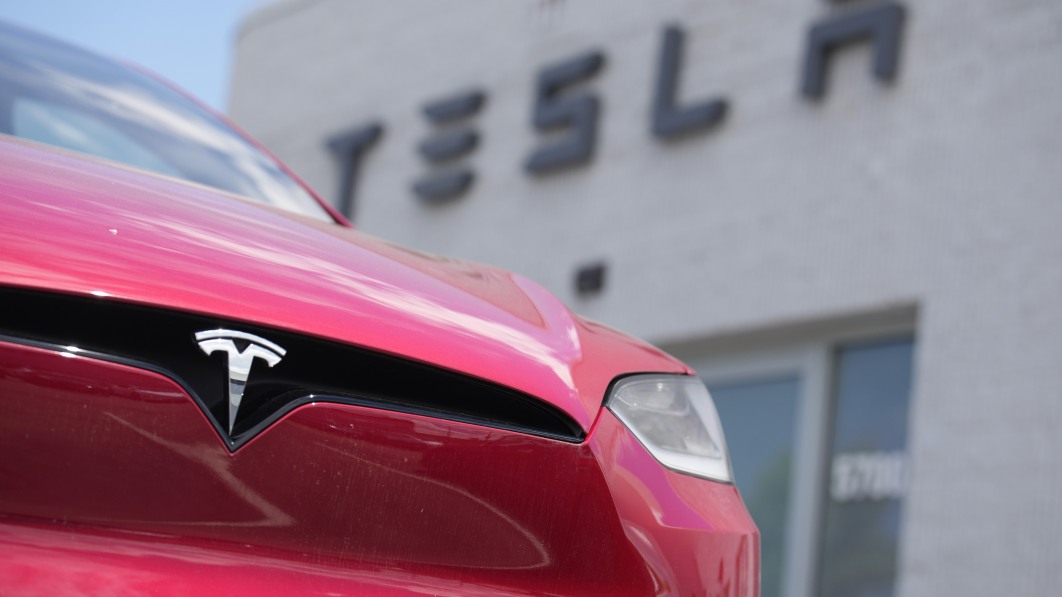 Tesla faces class action lawsuit in California over its EV range claims