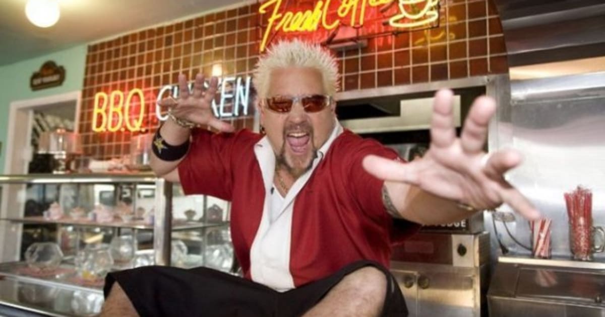 diners-drive-ins-and-dives-toronto-chef-guy-fieri-stops-at-the-ace