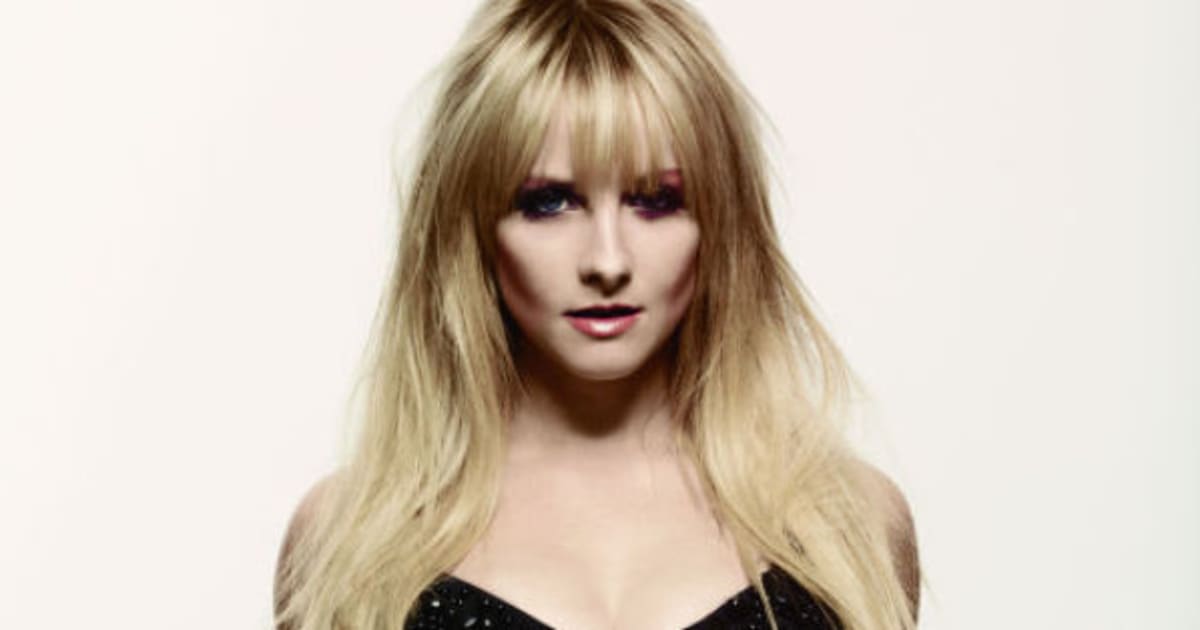 Melissa Rauch Of 'Big Bang Theory' Strips Down For Maxim Magazine ...