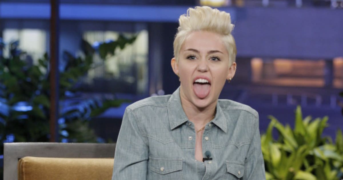 Miley Cyrus Rocks Canadian Tuxedo On 'The Tonight Show' (PHOTOS ...