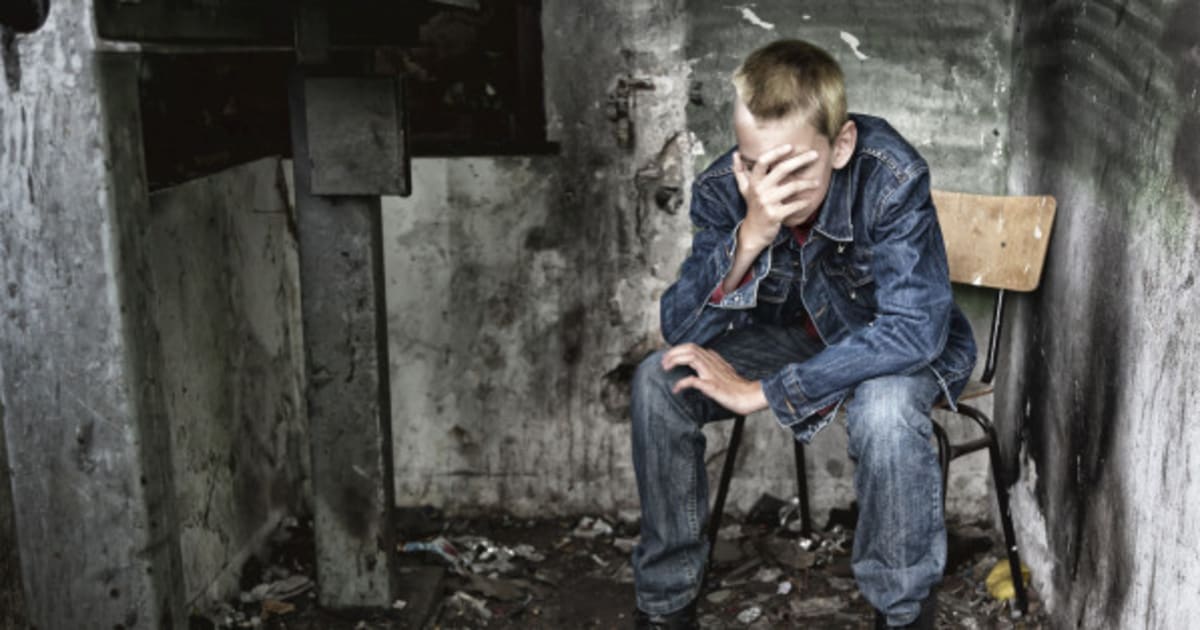 Canada Is Failing Homeless Youth Report Says Huffpost Canada
