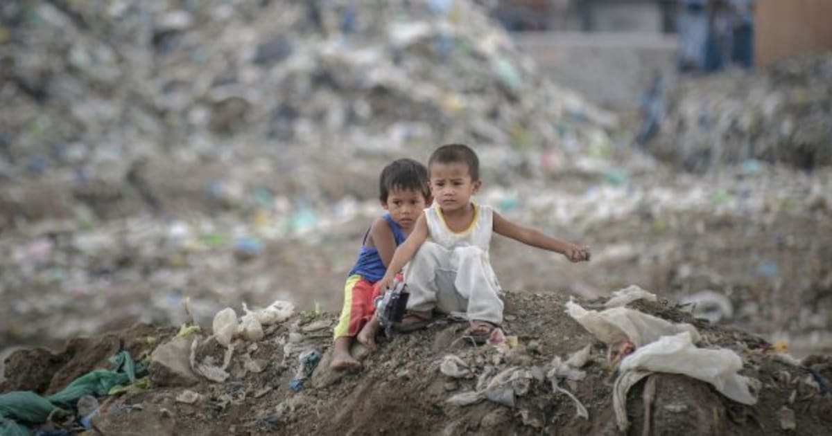 Canadian Garbage In Philippines Spurs Environmental Protests HuffPost