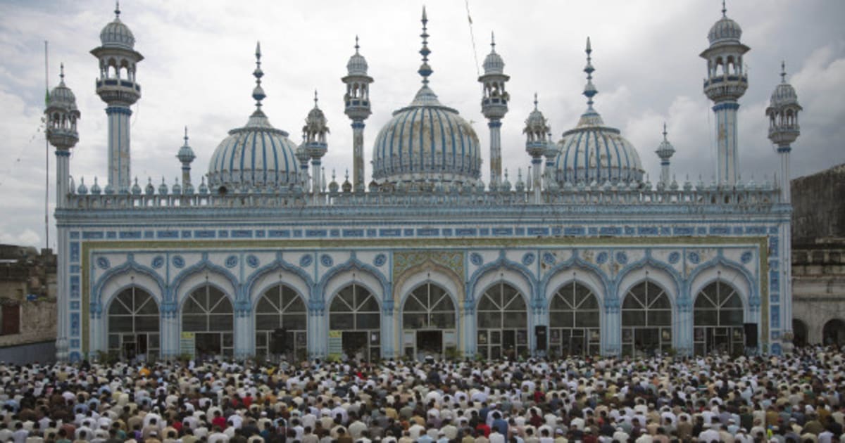 Beautiful Photos Of Eid-al-Fitr From Around The World 