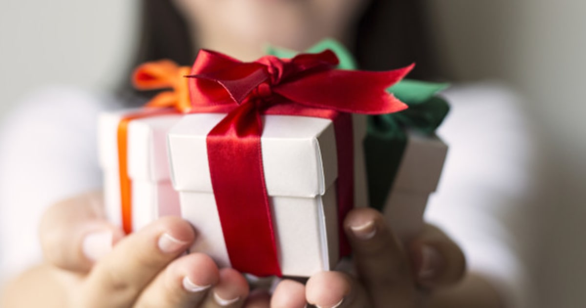 Gifts For Her: Great Christmas Ideas Mom Won't Have To Share | HuffPost