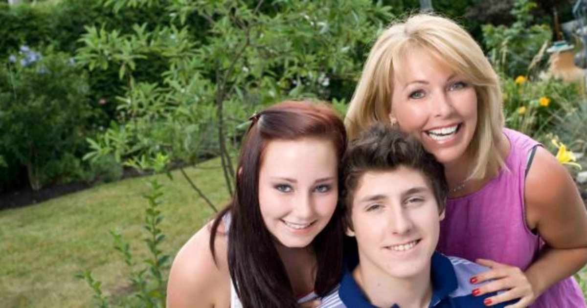 Sophie Thibault En Couple Avec Colette Provencher