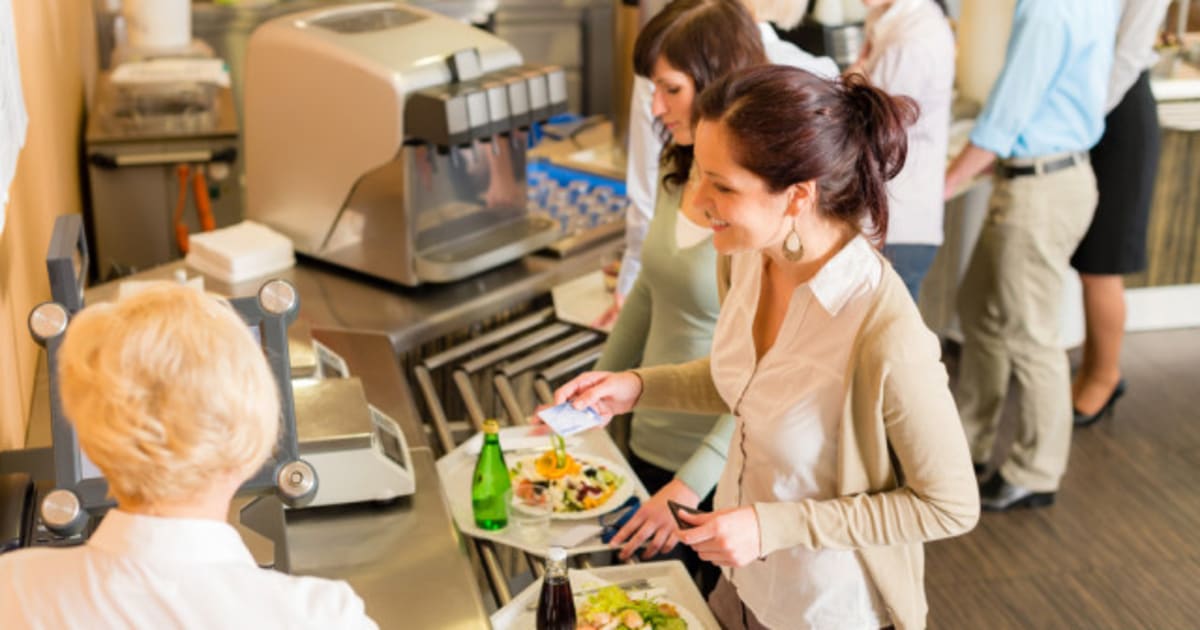 lunch-money-canadians-wasting-money-on-daily-lunches