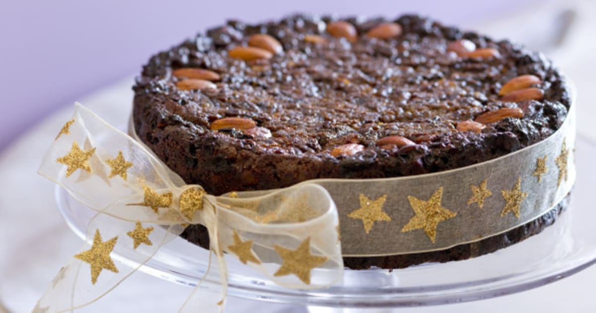 A 'Sugar Free' Christmas Cake Recipe To Try These Holidays | HuffPost