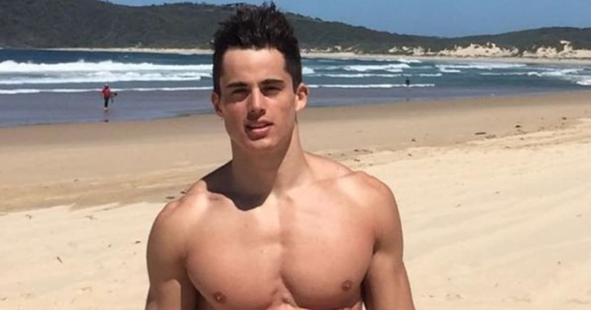 Pietro Boselli Worlds Hottest Math Teacher Signs Modelling Contract With Armani Huffpost 2266