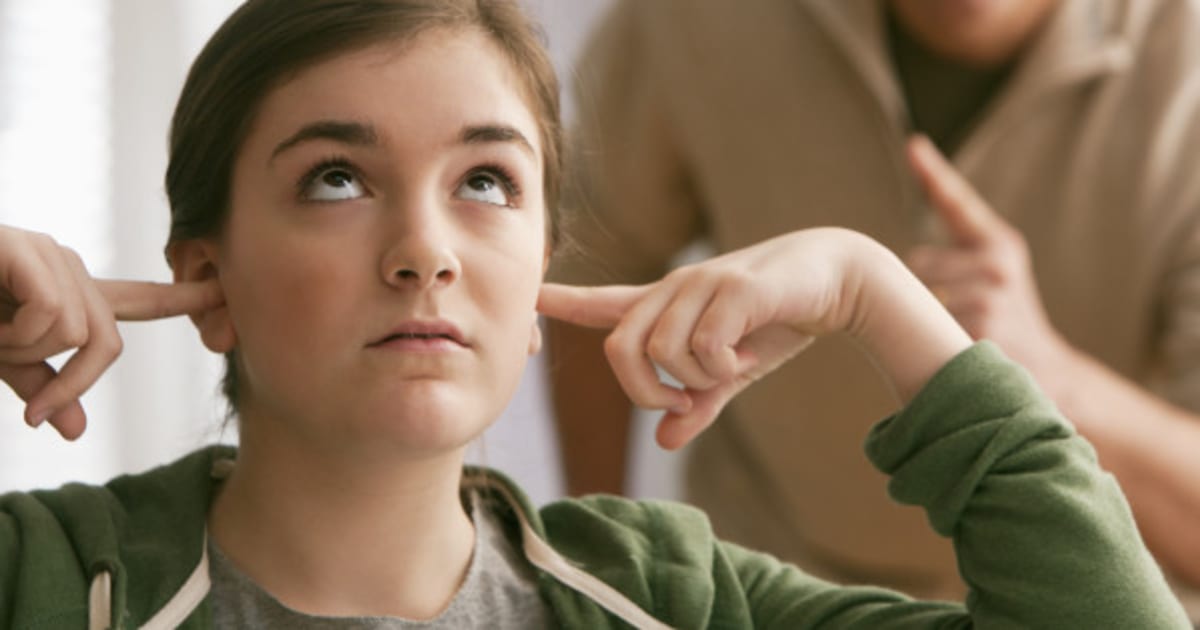 science-says-you-should-be-nagging-your-daughter-more-often-huffpost